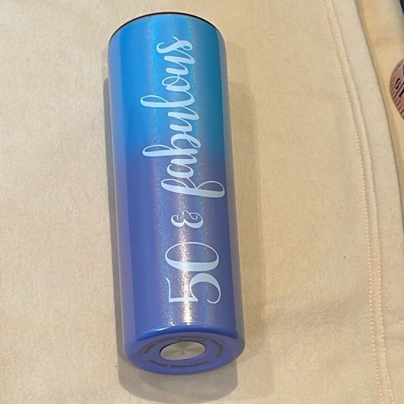 New in box “50 & Fabulous” skinny tumbler by Onebttl metal straw 20 ounces/500mL - Picture 3 of 11